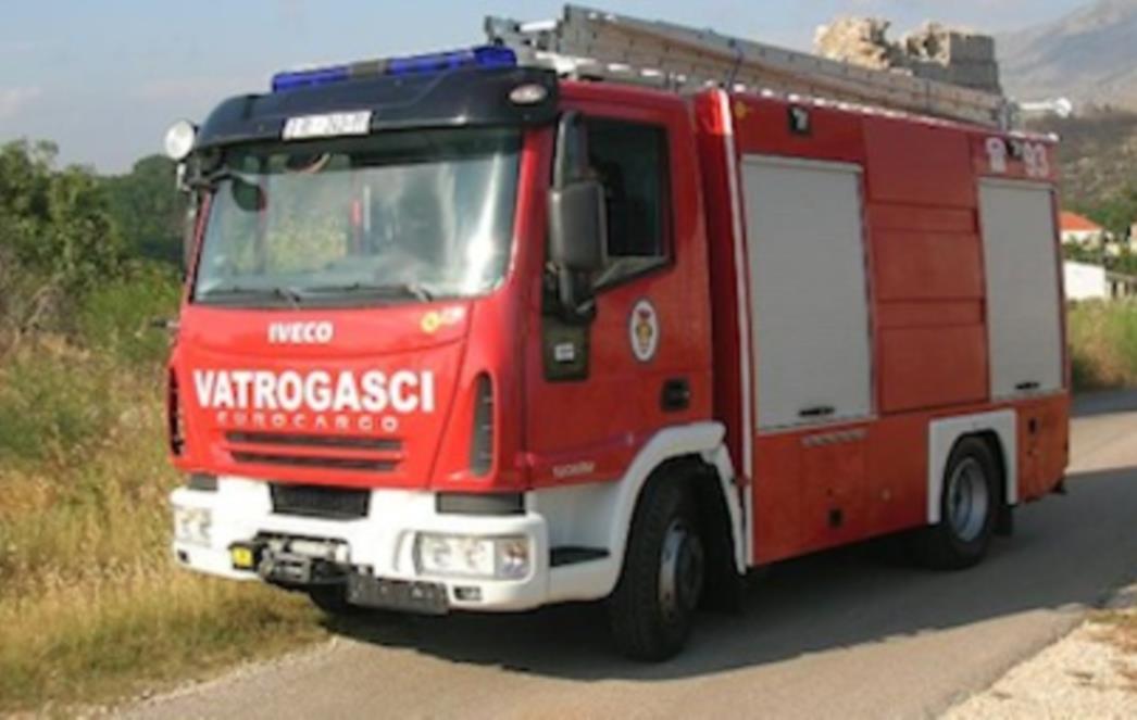 SLIVNO: Benzinom polio kuću a zatim aktivirao požar