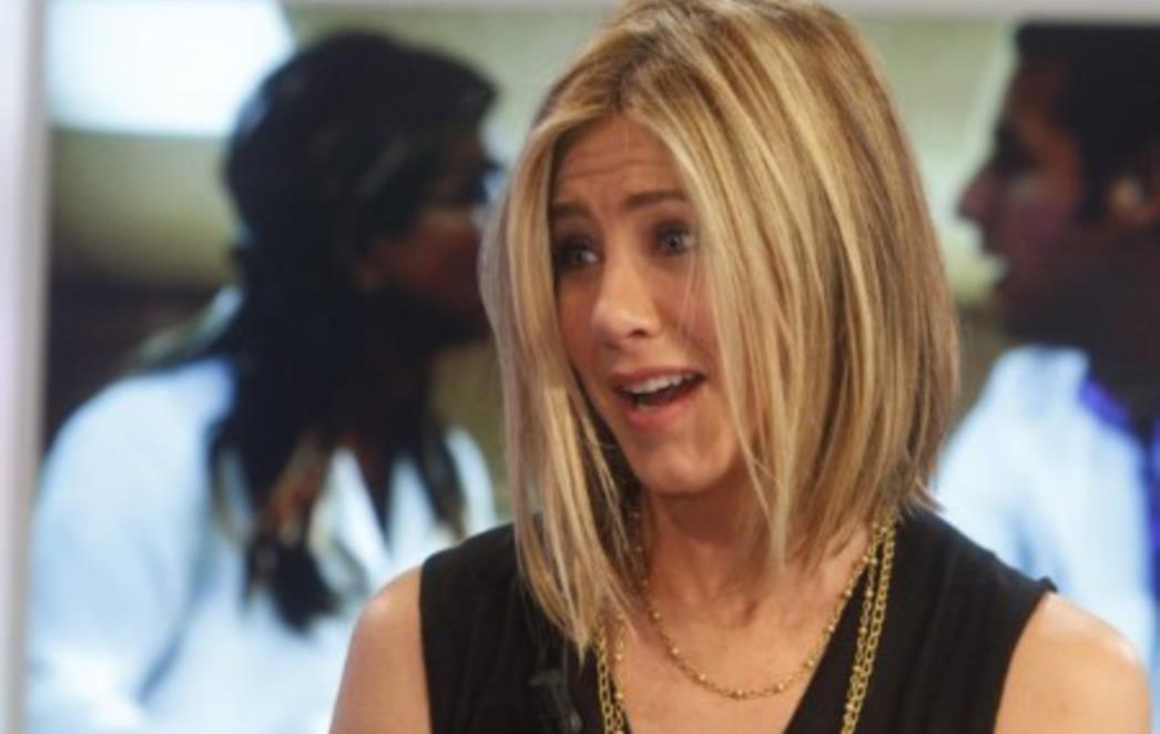 Tajna ljepote Jennifer Aniston: Vazelin i kockice leda za savršeno lice!