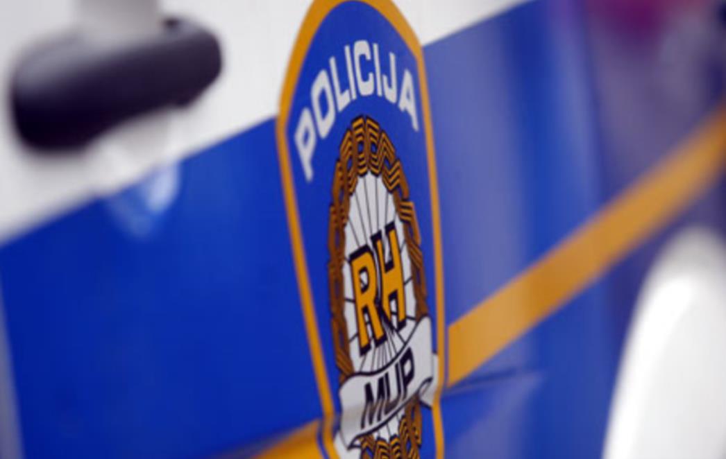 Vozač u Zadru skrivio sudar pa pobjegao