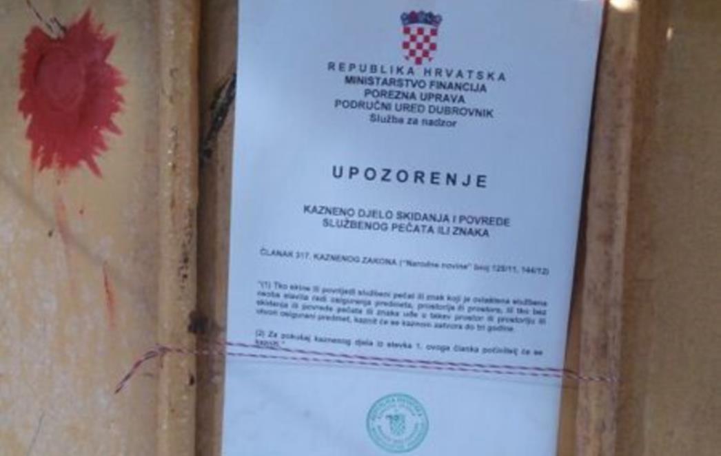 U INAT LINIĆU: Inspekcija ga zatvorila, pa dijelio pića besplatno 