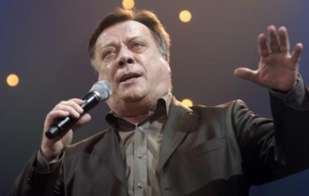 Halid Bešlić ima svoj parfem – Eau de Miljacka!