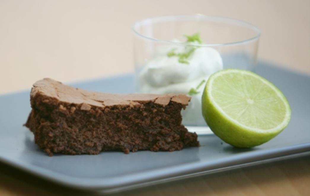 RECEPT DANA: Čokoladna torta s limetom i bademima