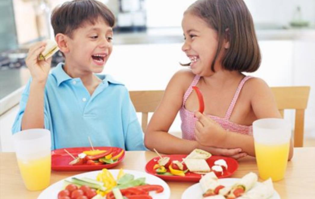 PO UZORU NA EU: Besplatno voće i povrće za učenike u osnovnim školama