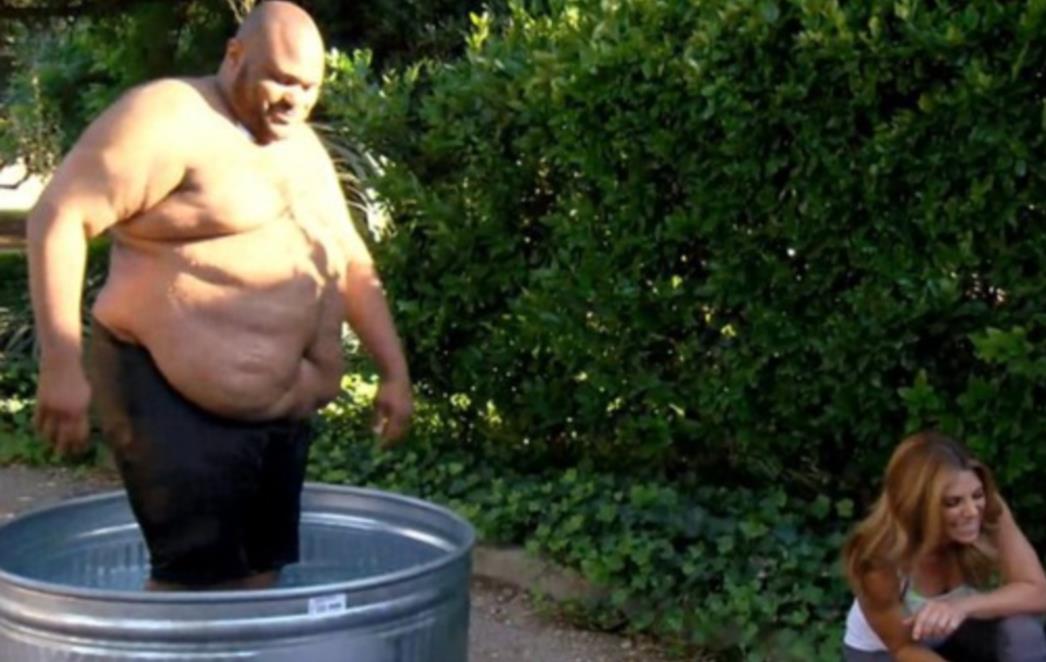 Ima 209 kila, ali ga to ne brine: Baš sam si jako seksi