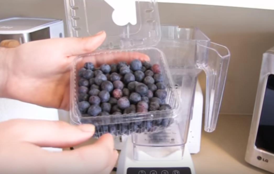 BOROVNICE  BI  MOGLE  BITI  KLJUČ  DOBROG   ZDRAVLJA   Ovaj   smoothie   na  prirodan   će  način   sniziti  vaš   krvni   tlak