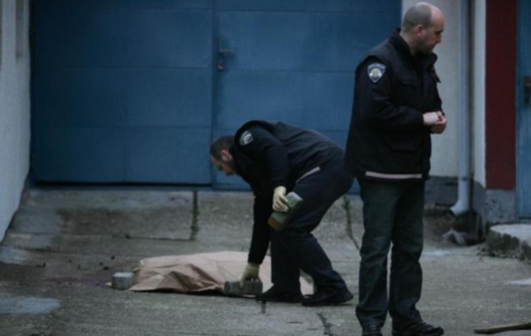 Policija je našla mladića koji je petardom raznio njušku kujici