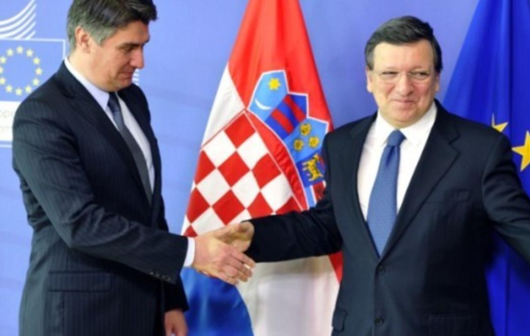 'Tuk na utuk' rekao bi reformirani ustašoid Stjepan Mesić: Samo nam je ON nedostajao
