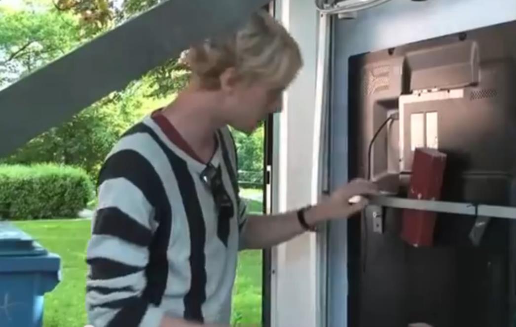 Skrivena kamera: Najluđa autobusna stanica