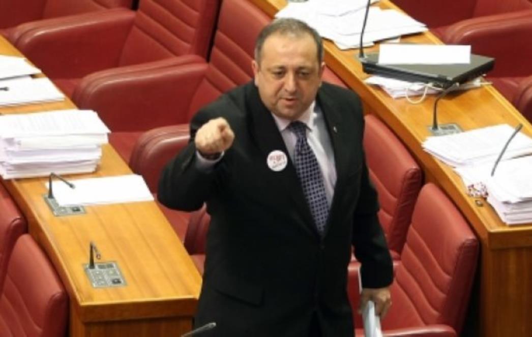 Burić: 'Krmača mi oprasila troje, meni jedno, a Liniću dvoje'