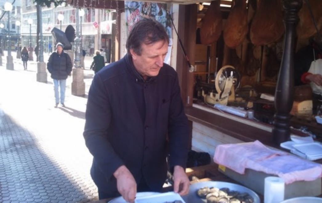 Gospar Šare zagrebačkim gospođama objašnjava kako je kamenica - afrodizijak!