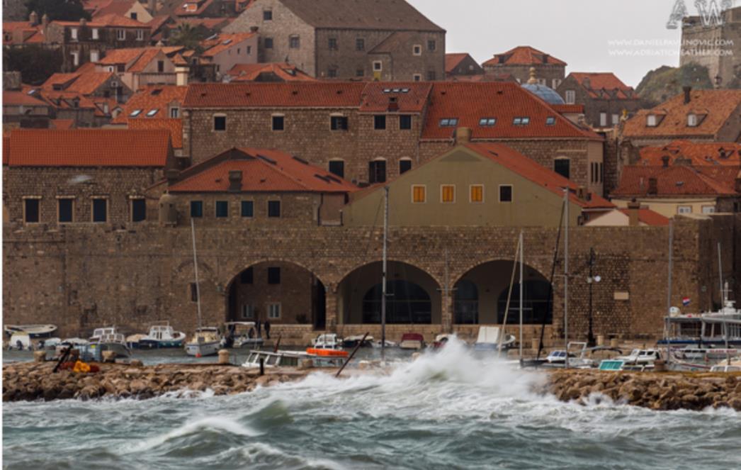 Zima nam se vratila: Mjestimičan snijeg, zatvorene ceste, u Dubrovniku znatno niža temperatura