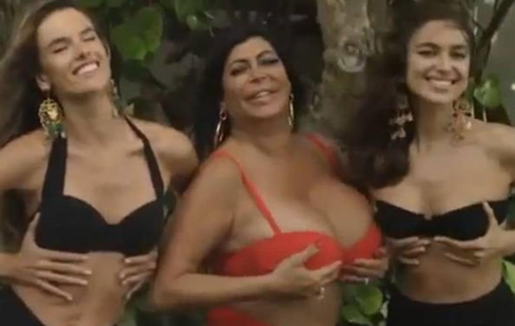 Mega grudima bacila u drugi plan poznate manekenke (VIDEO)