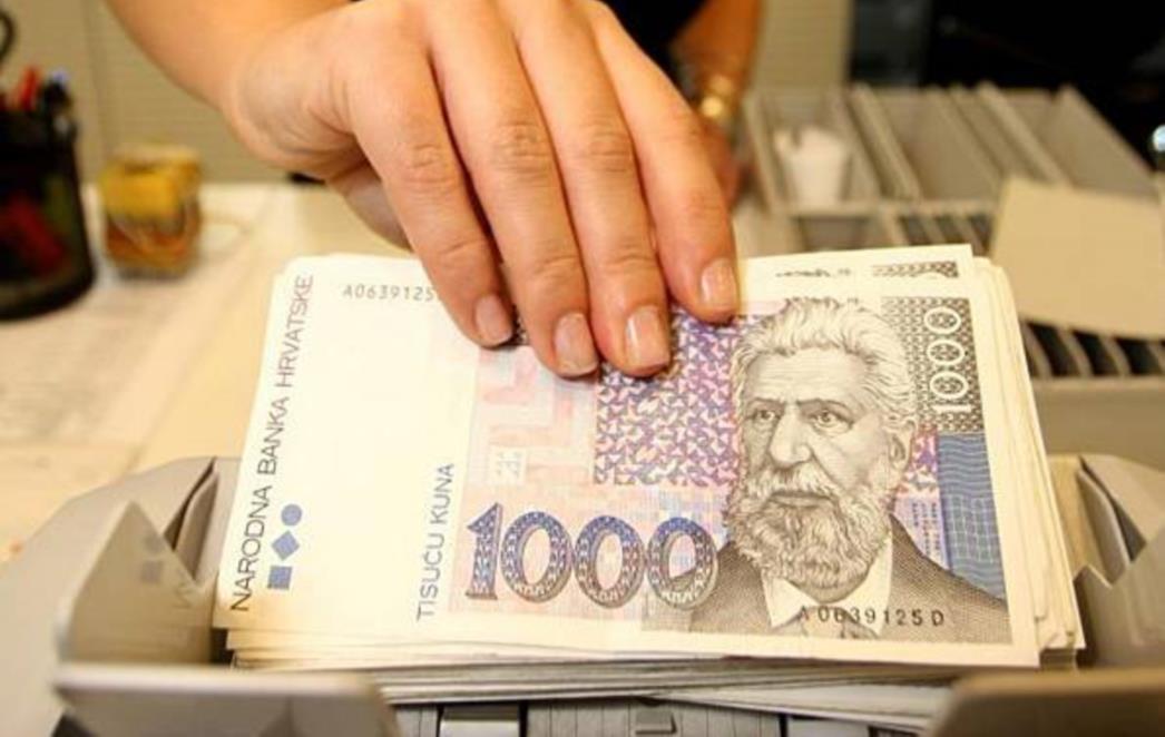 POREZNA UPRAVA: 687.533 porezna obveznika dobilo povrat poreza