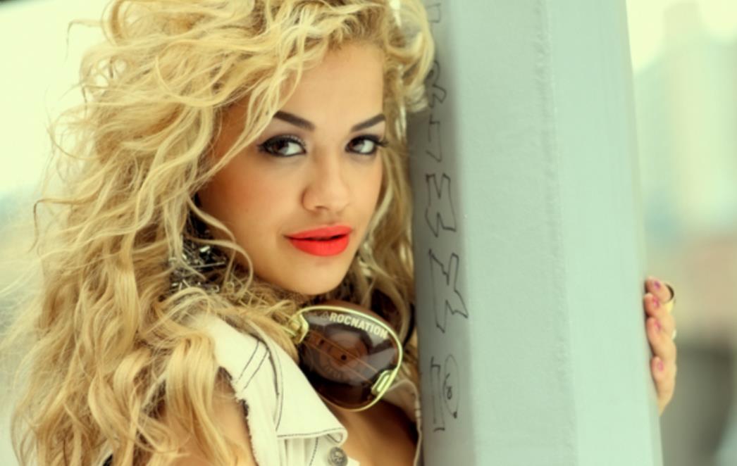 RITA ORA PRIZNALA: 'Bila sam u vezi i s muškarcima i ženama'