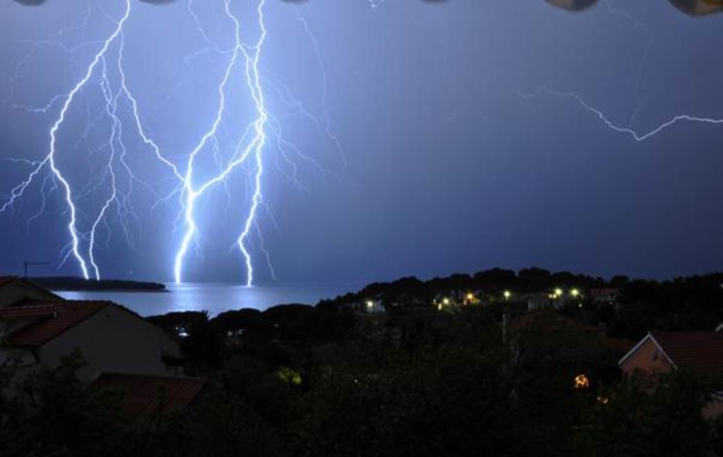 VIC DANA:  Ožalošćeni udovac