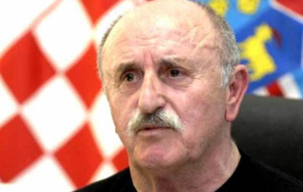 'Hrvatska straža' prijavila Mesića DORH-u: Brbljanjem je ugrozio sigurnost Hrvatske