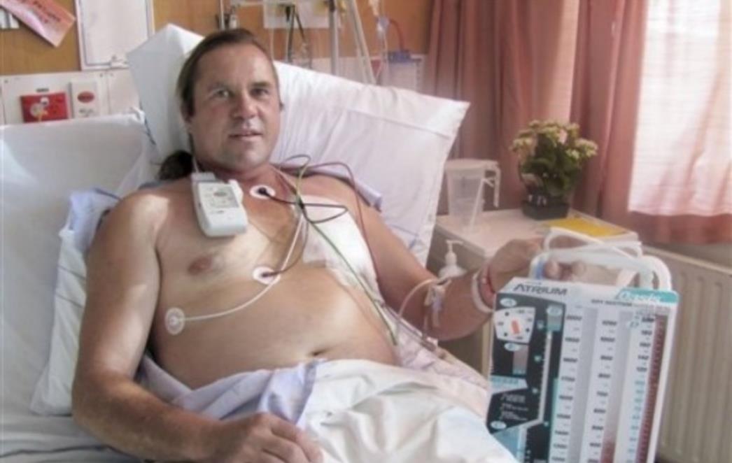 Pao stražnjicom na pumpu i počeo se napuhivati poput balona