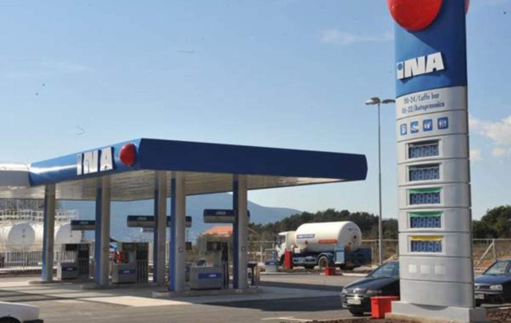 TAKO VAM JE TO U HRVATSKOJ: Benzin najskuplji u posljednjih osam mjeseci