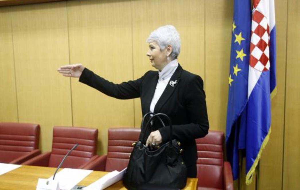 O čemu je Kosor raspravljala sa Švaljek i Škegrom?