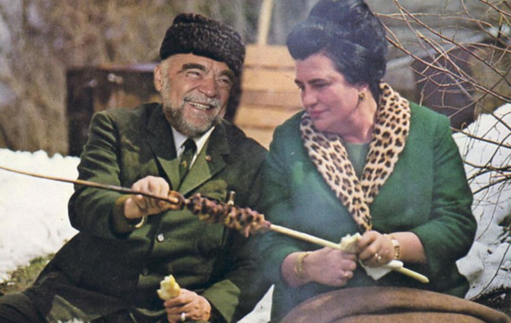 Sjeća li se još tko Deklaracije o hrvatskom književnom jeziku, ulozi Mesića, Manolića i nekih drugova