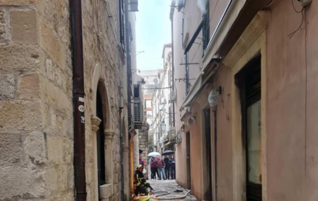 Očevidom utvrđen uzrok požara u stanu u staroj gradskoj jezgri
