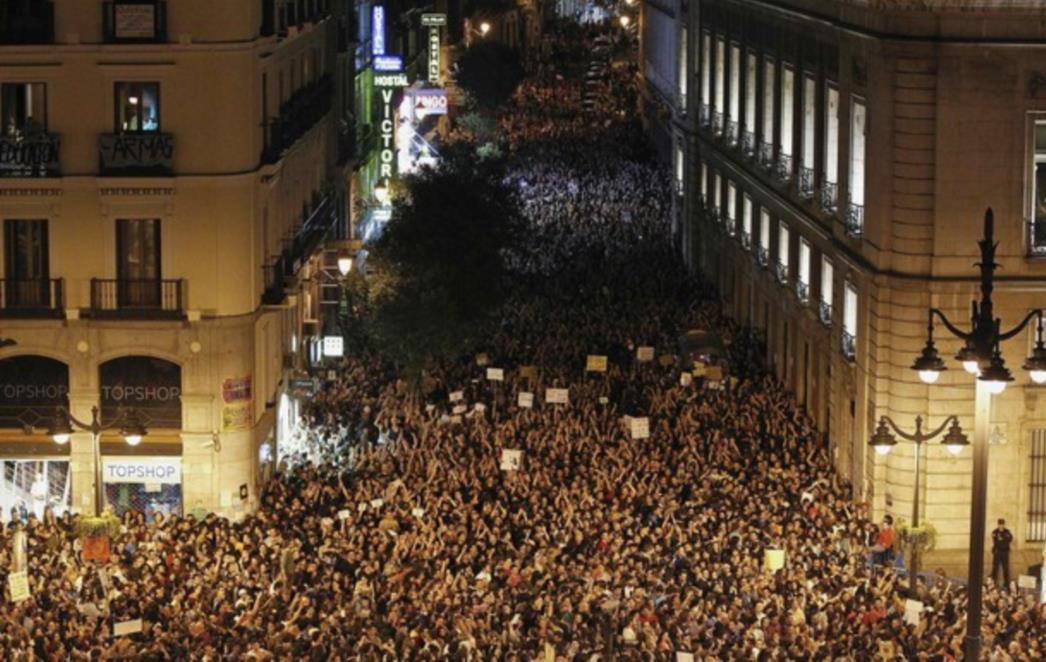 Unatoč zabrani, 25 tisuća Španjolaca prenoćilo na madridskom trgu