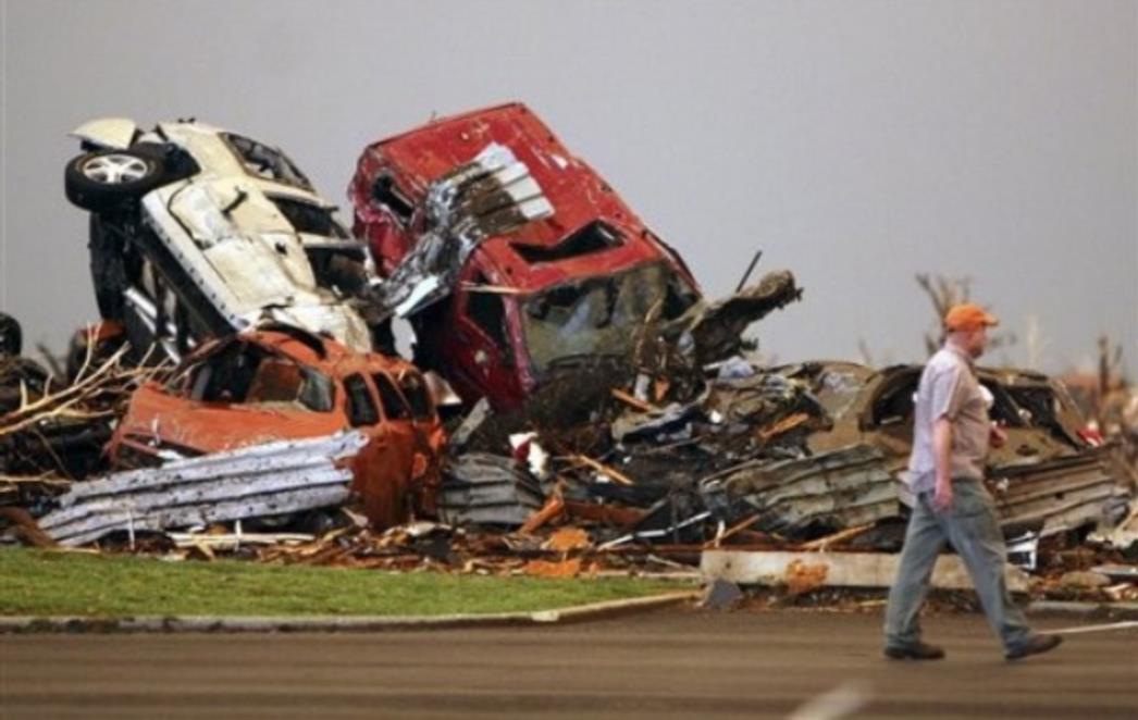 SAD: Tornado sravnio gradić Joplin, 89 mrtvih
