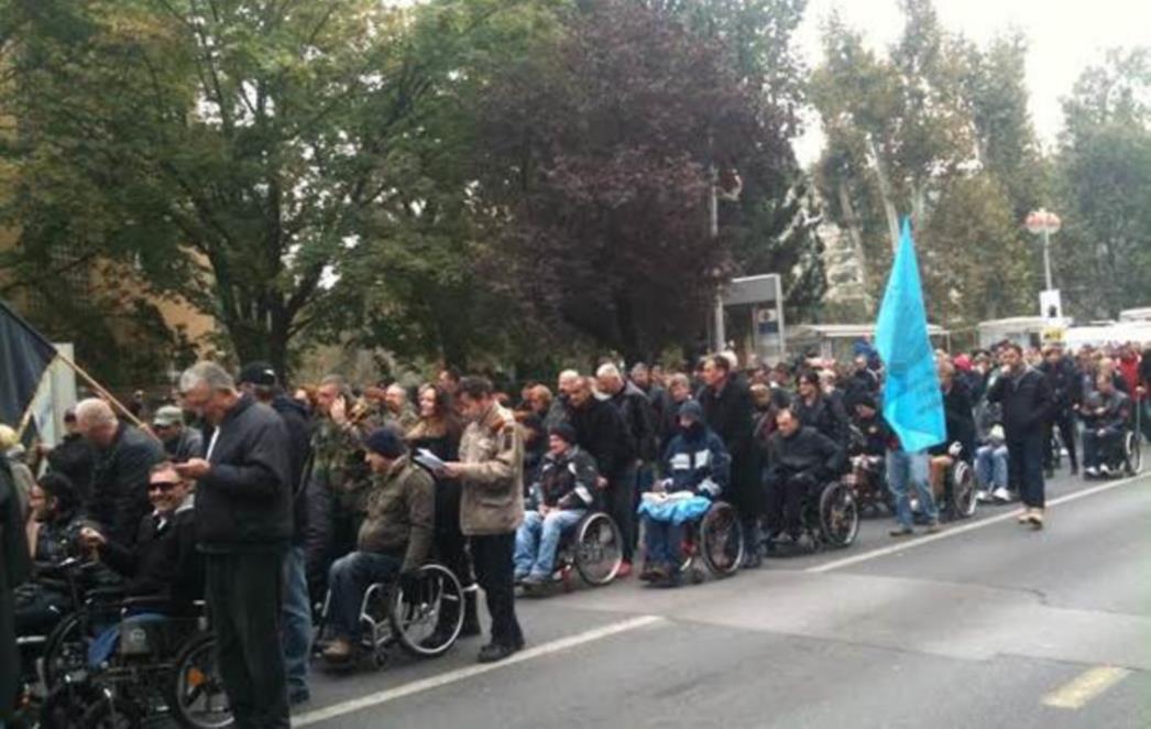 BRANITELJI, OPREZ! Na izvanrednoj sjednici donesen zakon kojim će vas 'maknuti s ulice'