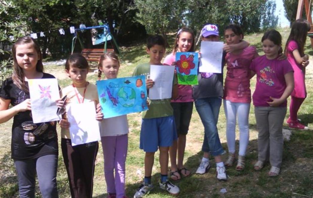 Odabrani najbolji radovi natječaja 'Moj cvijet za dragi Planet'