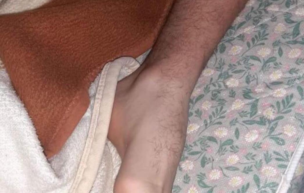 Fotka nesvakidašnje obrane od komaraca iz Dalmacije nasmijala ekipu s Fejsa