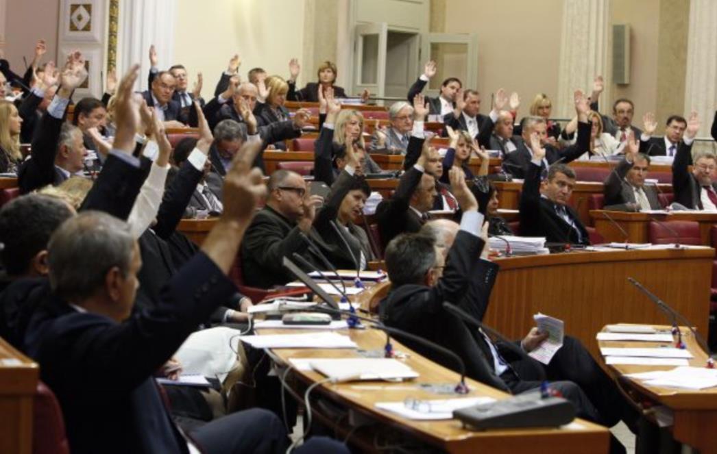 SJEDNICA SABORA PREKINUTA BEZ ODLUKE Podolnjak odbio kandidaturu