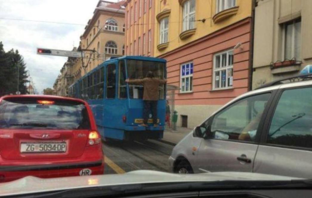 JUNAK DANA: Ma tko će plaćati kartu