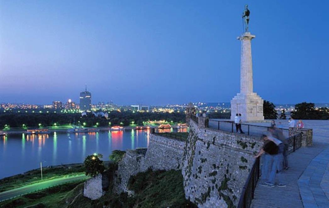 DOK JE DUBROVNIK I DALJE IZOLIRAN:  Kreće zrakoplovna linija za Beograd