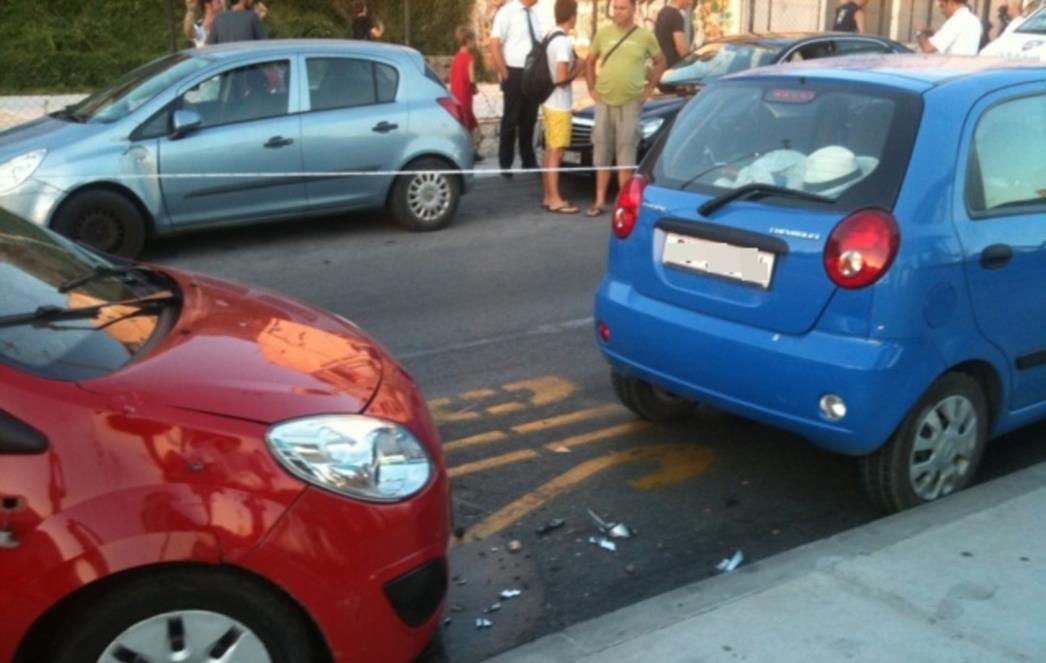 Sudar tri vozila u ulici Andrije Hebranga (FOTO)