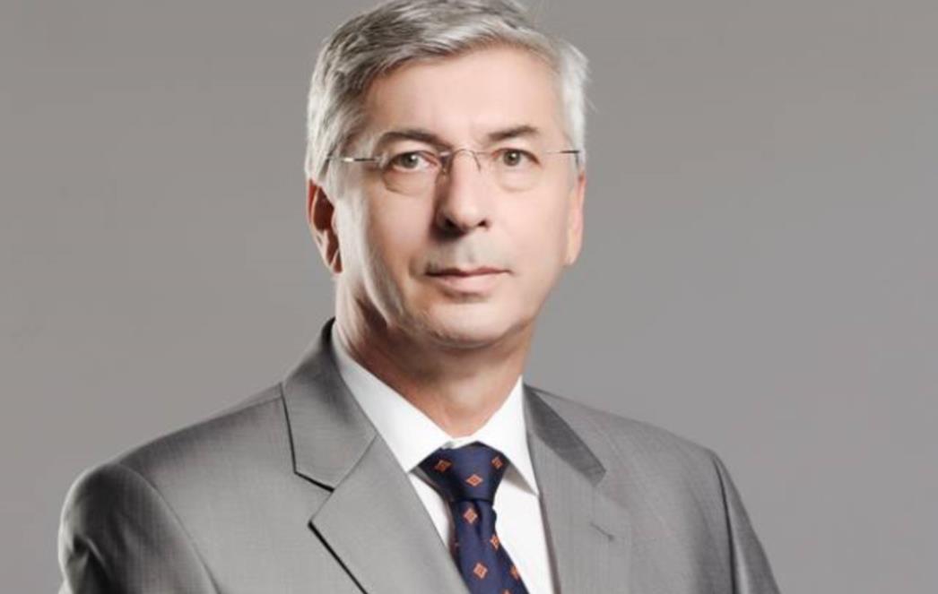 CRNA GORA U ŠOKU: Ubijen  bivši  pomoćnik ministra, rođeni sin mu zabio nož u srce!