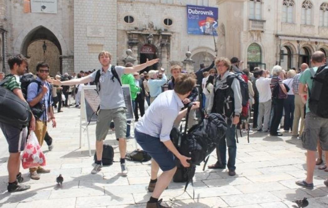 LUDI PROVOD Iz bolnice javljaju zašto dubrovački turisti završavaju na liječenju
