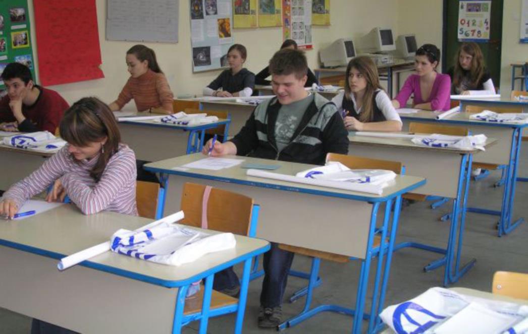 Štrajk prosvjetara: Djecu poslati u školu ili ne?