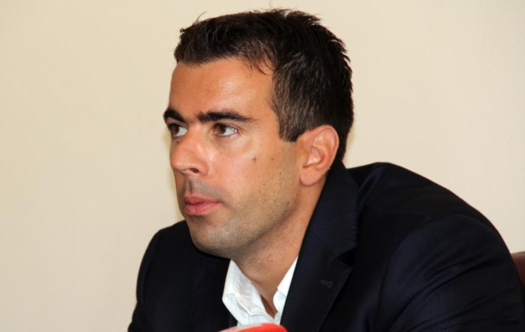 ŽELJKO RAGUŽ: Dolenčićeva iživljavanja i 'nezaboravne' premijere