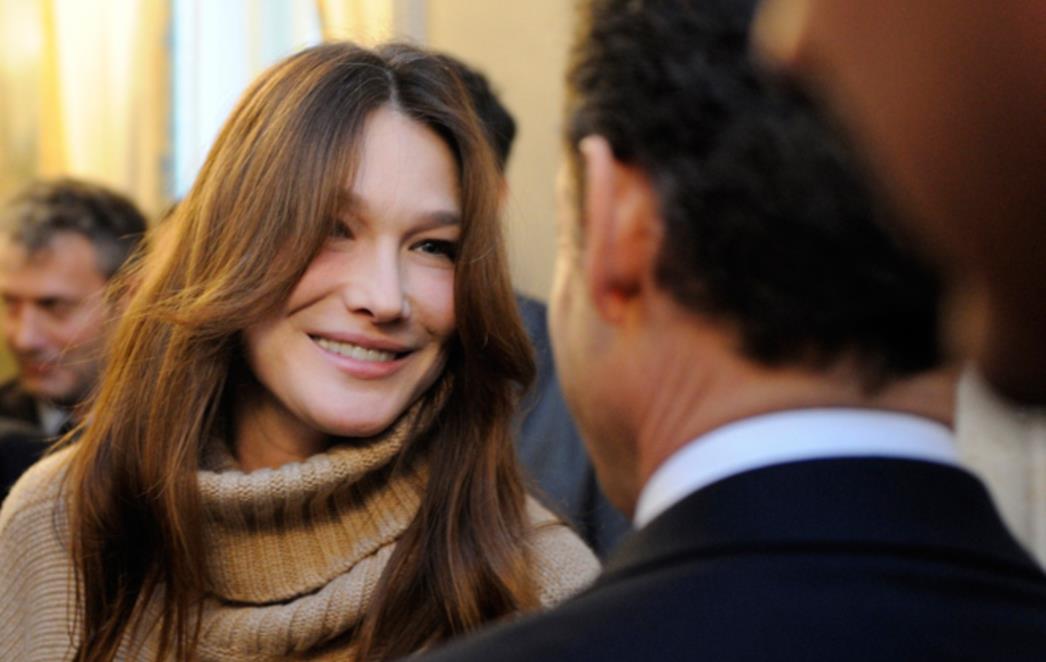 Carla Bruni ponovno trudna!
