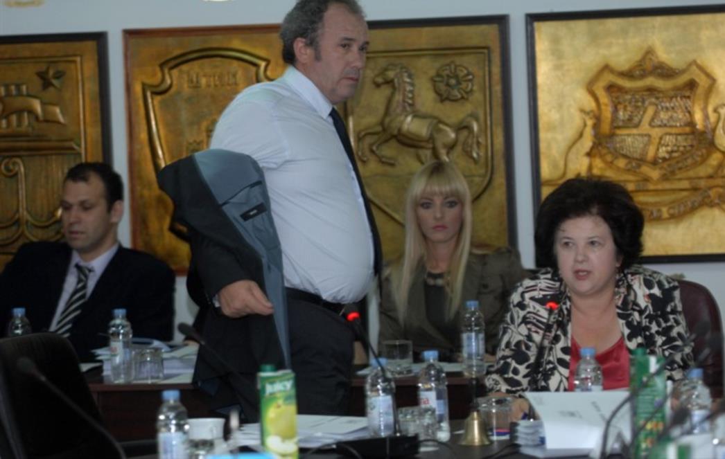   Kerumovi radnici provalili u Turbo limač!