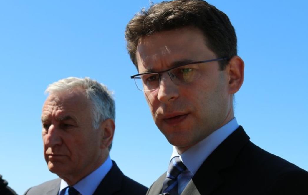NIKAKO NA ZELENU GRANU: Podrška birača Božu Petrovu u značajnom padu
