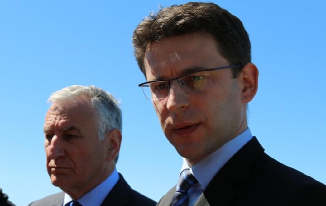 RAZOTKRIVEN PLAN MOSTA:    Petrov odustao od liste za Zagreb, evo kome je predao svoje mjesto
