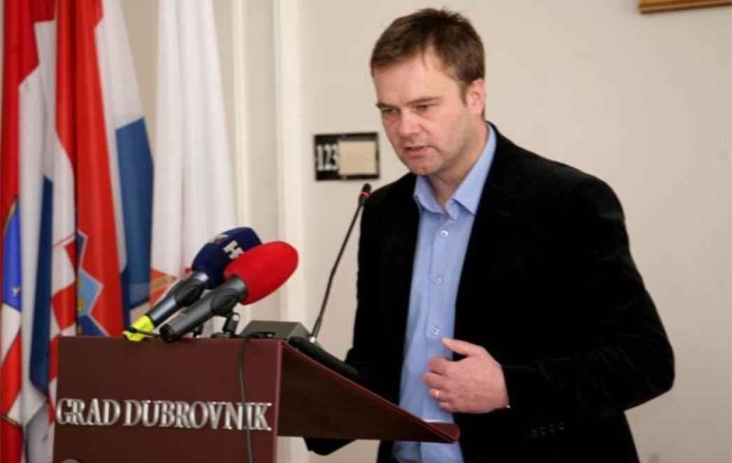 Andro uspio, Pešel smijenjen: 'Ovo je ponašanje jednog apsolutiste'