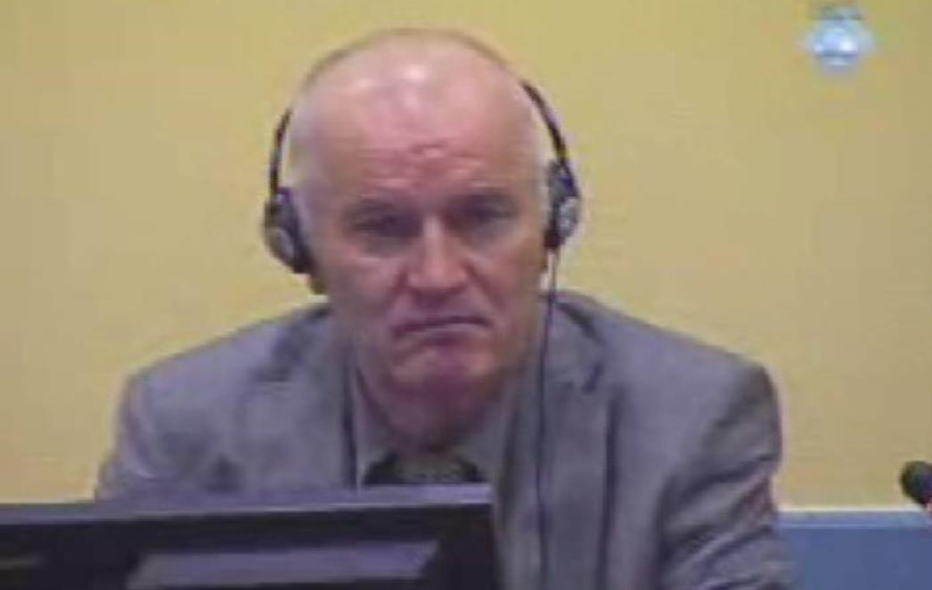Mladić želi da mu obranu plate Srbija i RS