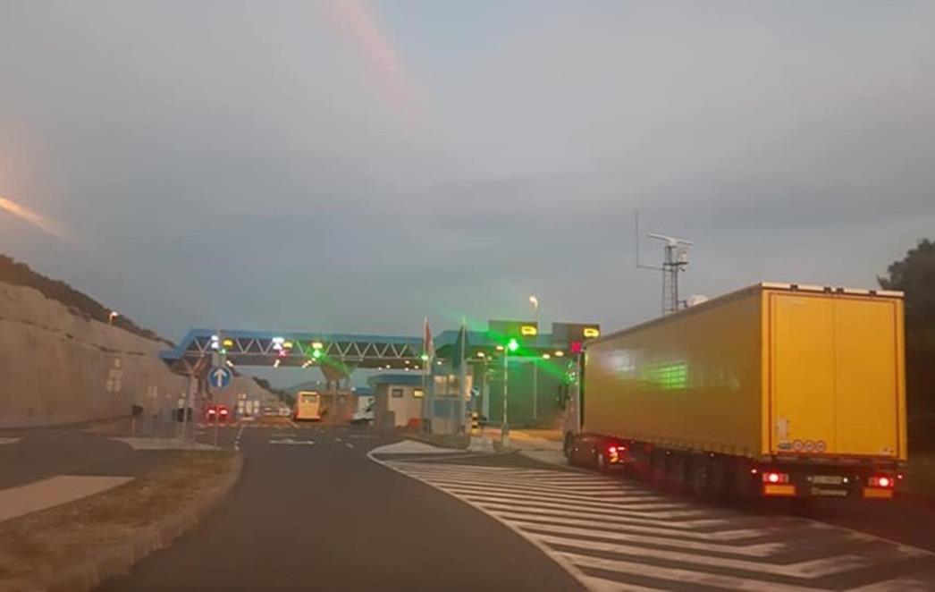 ZASAD DO TOGA IPAK NIJE DOŠLO BiH ministrica jučer predložila zatvaranje tranzita kroz Neum, jutros se normalno prometuje