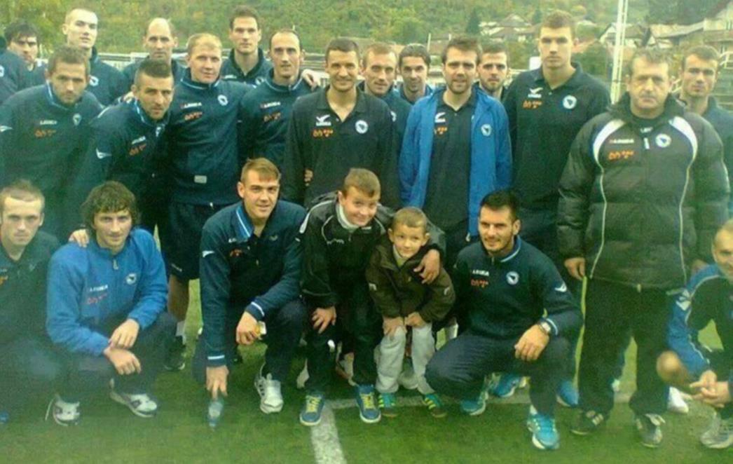 Reprezentativci BiH družili se s teško bolesnim Hajrudinom