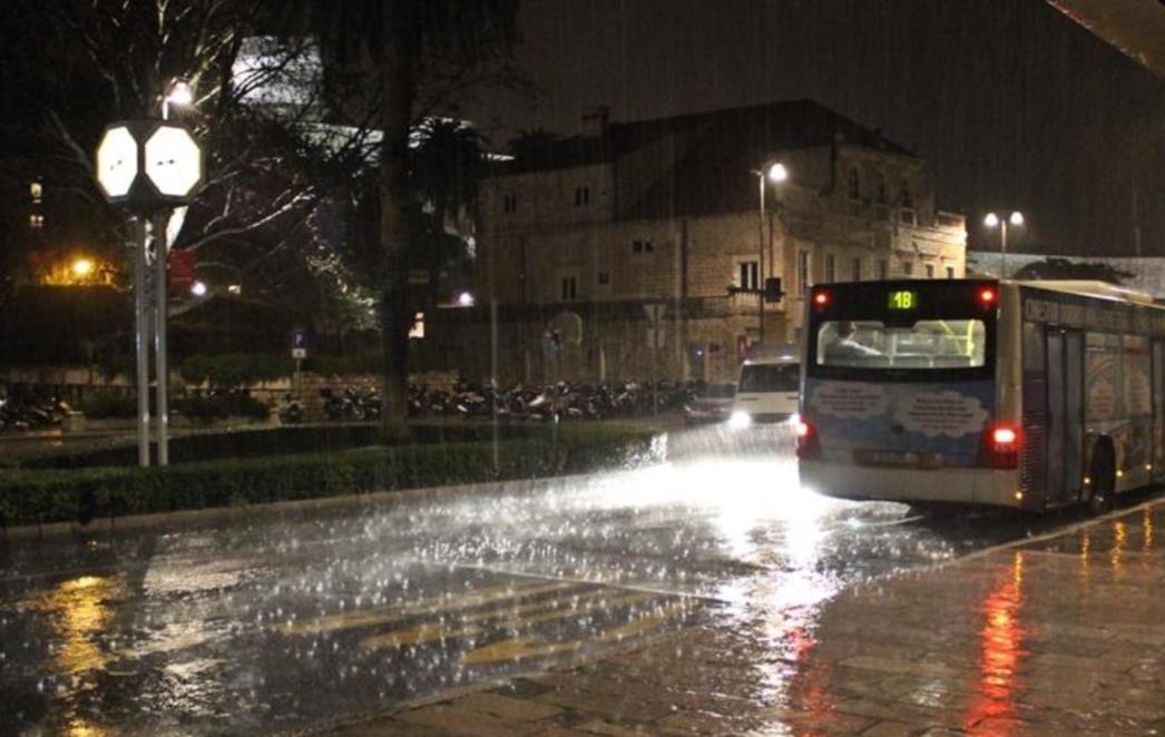 CIKLONA KRISTINA  POPLAVILA DIJELOVE DALMACIJE: Najviše kiše palo u Mandaljeni, Metkoviću, Opuzenu..