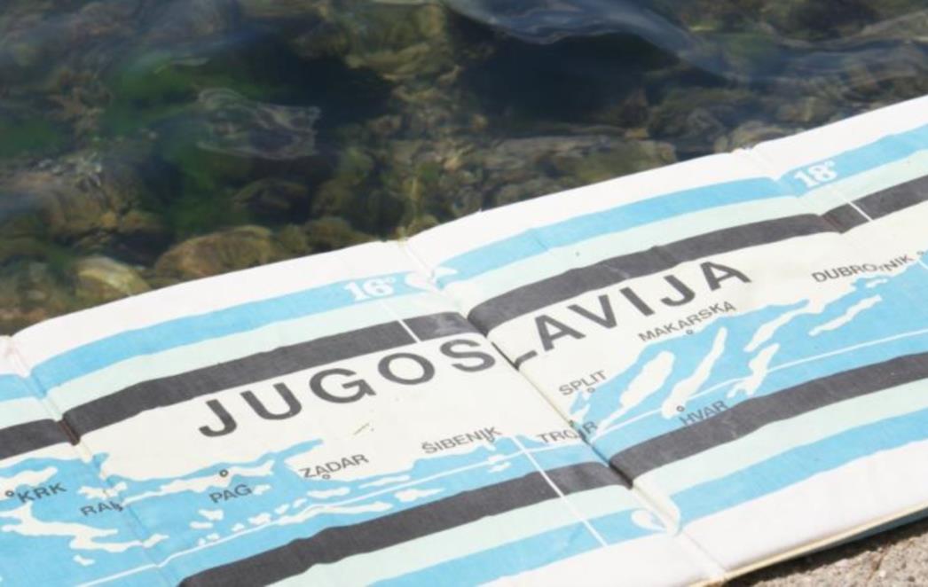 Bošnjaci u Neum stigli s ležaljkama ‘Jugoslavija’