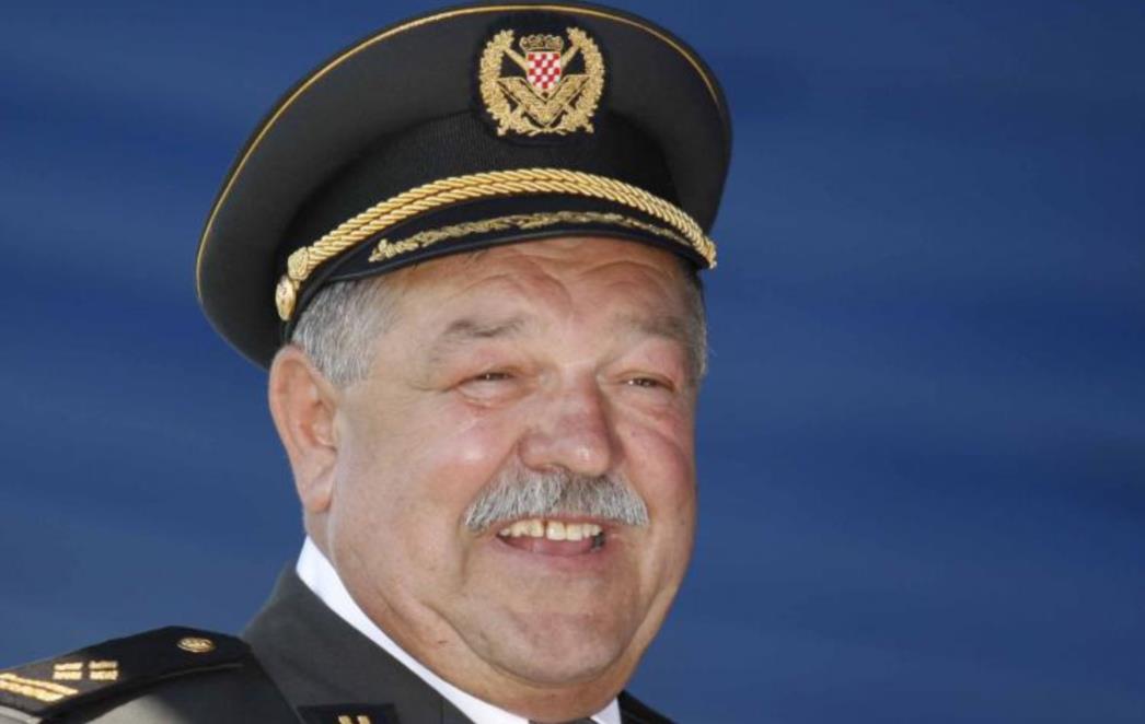MILE DEDAKOVIĆ JASTREB: Smršavio 20 kilograma i uz dobru terapiju opet prohodao!