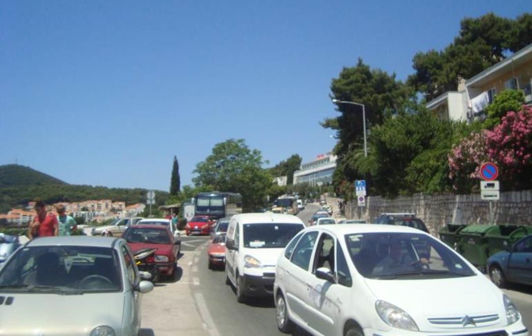 DVIJE KRAĐE U DUBROVNIKU: Muškarac ukrao pet novčanika, žena novac!